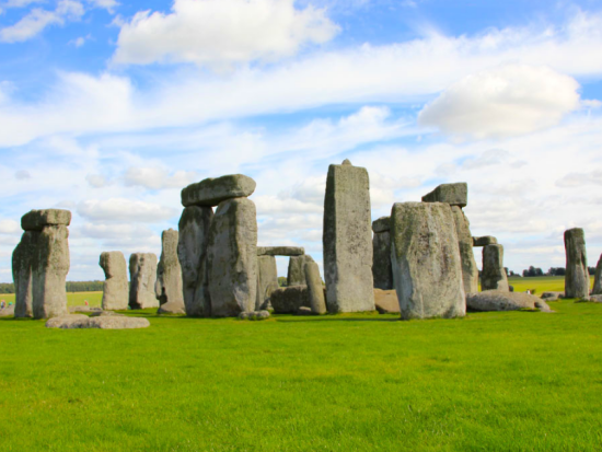 選べる観光スポット！プライベート日帰りツアー コッツウォルズ・ストーンヘンジ・バース・グラストンベリー・ウィンザー城 ＜貸切／10時間／日本語／ロンドン発＞