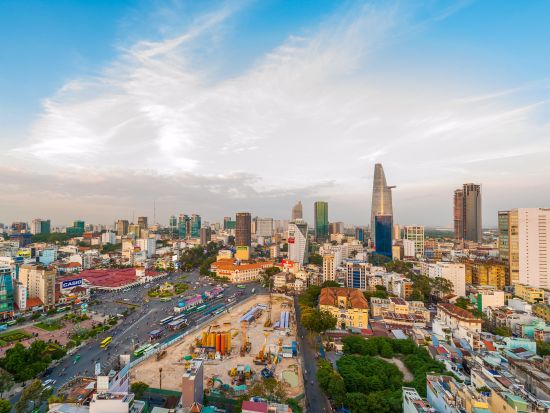 乗り降り自由！ホーチミン市内観光　オープントップバスチケット　主要観光スポットを効率よく！＜日本語オーディオガイド／24時間チケット＞