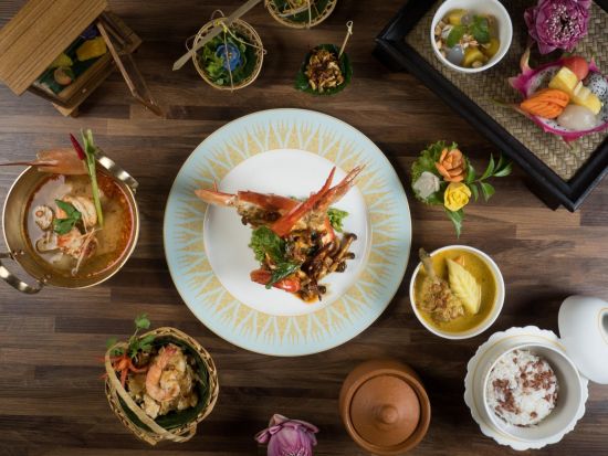 【タイ舞踊ディナーショー】高級ホテル「マンダリン・オリエンタル」が運営する☆川沿いの王宮レストラン「サラリムナーム(Sala Rim Naam)」