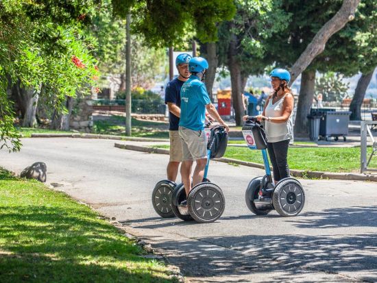 セグウェイで巡る！ニース市内観光ツアー＜1時間または2時間／英語ガイド／ニース発＞
