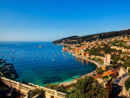 モナコ＋エズ＋ヴィルフランシュ・シュル・メール 1日観光ツアー  フラゴナール香水工場見学付き＜日本語または英語／ニース発＞