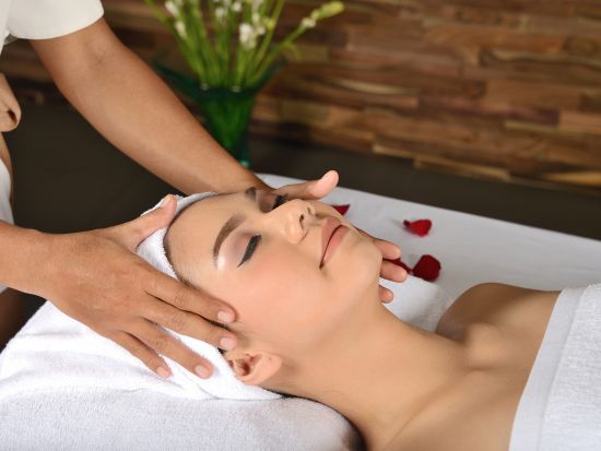 リアンスパ プレミアム「LiANG Spa Premium」シニア向けスパプラン＜日本語可／ホテル送迎付き／ジンバラン地区＞