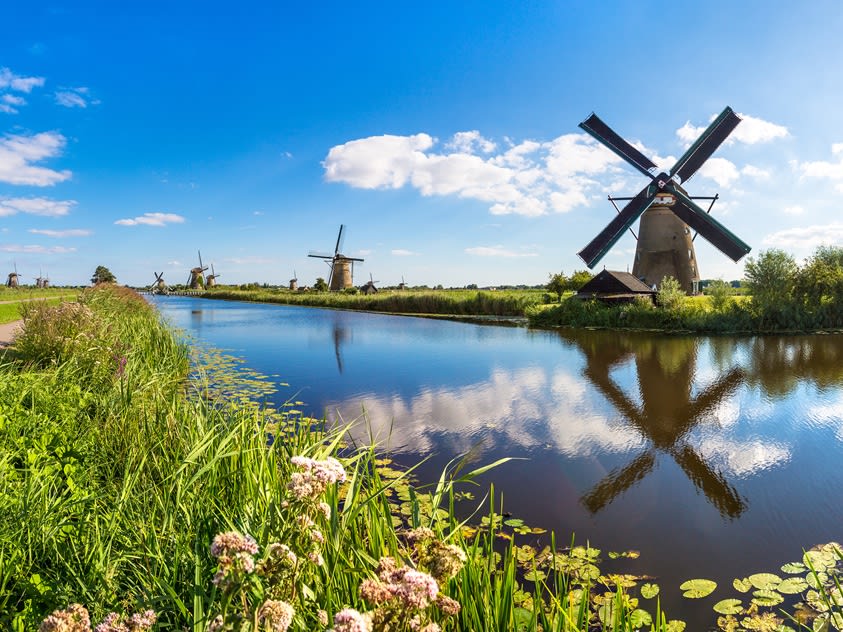 超歓迎安い■ オランダ ユトレヒト郊外 水路と風車 風景写真 額縁付 A3 自然、風景