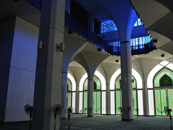 ブルーモスク＆スリ・マハマリアマン寺院＆天后宮  半日観光ツアー　マレーシア三大宗教を巡る＜昼食付き／日本語ガイド＞