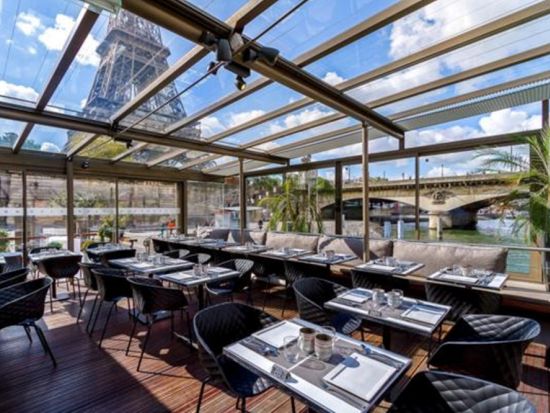 エッフェル塔を望むレストラン「ビストロ・パリジャン」ランチ・ディナー　食事券＆事前予約サービス＜エッフェル塔エリア＞*前日まで予約OK