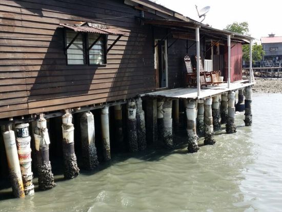 青空市場サンデーマーケット＆歴史ある水上村を訪れる　半日観光ツアー ＜日曜限定／昼食付き／日本語ガイド／コタキナバル発＞