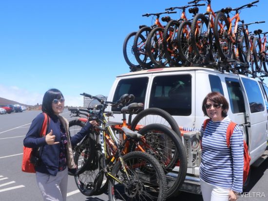 ハレアカラサイクリングツアー　ダウンヒルでの爽快ツーリングが楽しめる！山頂からの日の出鑑賞やハレアカラ国立公園ツアーなど選べるプラン＜午前／英語ガイド＞