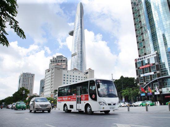 乗り降り自由！ホーチミン市内観光　オープントップバスチケット　主要観光スポットを効率よく！＜日本語オーディオガイド／24時間チケット＞