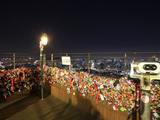 「青い海の伝説」ドラマロケ地巡り☆時を越えて巡り会う２人の運命の恋！＜ 終日／日本語ガイド＞