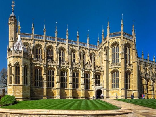 列車で行く ウィンザー日帰り観光ツアー 往復乗車券＋ウィンザー城入場付＜ロンドン発＞