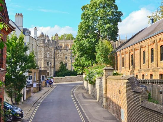 UK_Windsor city_shutterstock_727511662