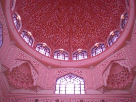 行政都市プトラジャヤ　半日観光ツアー　プトラジャヤ湖クルーズ付き ＜日本語ガイド／クアラルンプール発＞