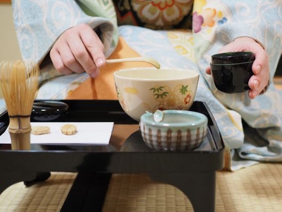 【貸切催行】舞妓さんと一緒に体験 舞鑑賞・記念撮影・お座敷遊び・食事付きなど選べる6プラン by 日本文化体験 庵an