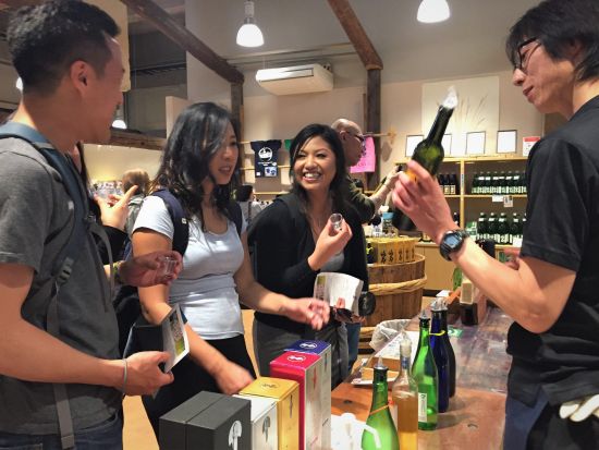 【酒蔵試飲ツアー】約10種類の日本酒が試飲可！日本酒の名産地・灘の酒蔵を巡る4時間プラン＜午後発／英語ガイド／日本酒／灘＞