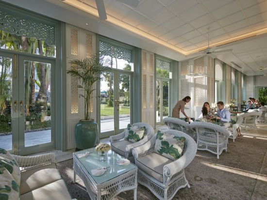 憧れのマンダリン・オリエンタル「Mandarin Oriental Bangkok」アフタヌーンティー食事券&事前予約サービス＜サパーンタクシン駅＞ 