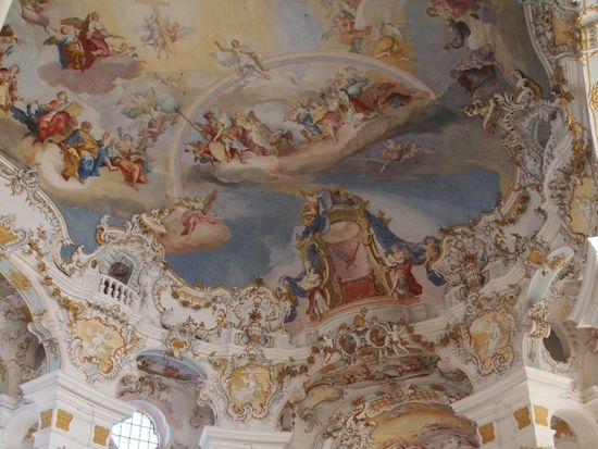 ヴィース教会の内部（上）