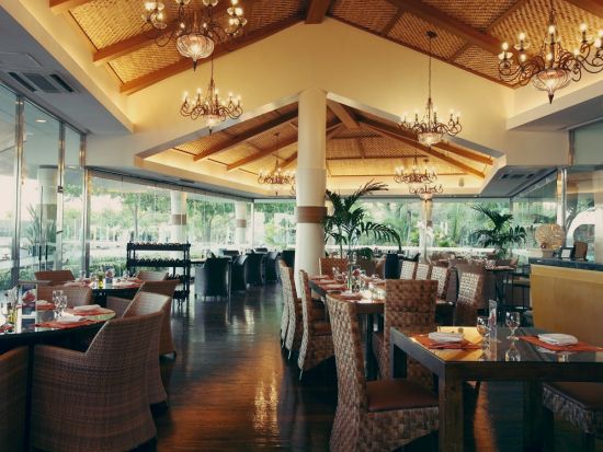 5つ星ホテル「Jパークアイランドリゾート」 食事券＆事前予約サービス＜ディナー／レストラン選択可＞