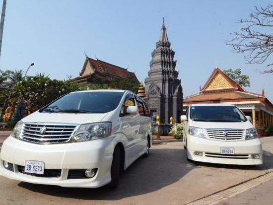 【貸切チャーター】ワンランク上のカンボジア観光！VIP車両チャーター手配＜シェムリアップ発／オプションで日本語ガイド手配可＞