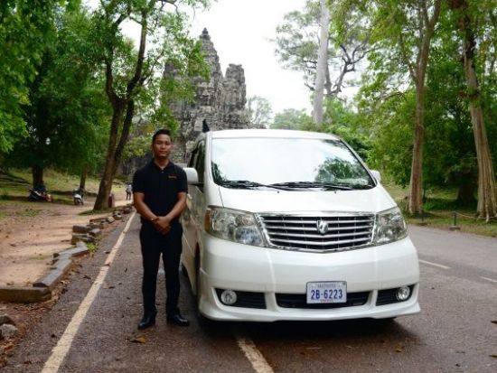 【貸切チャーター】ワンランク上のカンボジア観光！VIP車両チャーター手配＜シェムリアップ発／オプションで日本語ガイド手配可＞