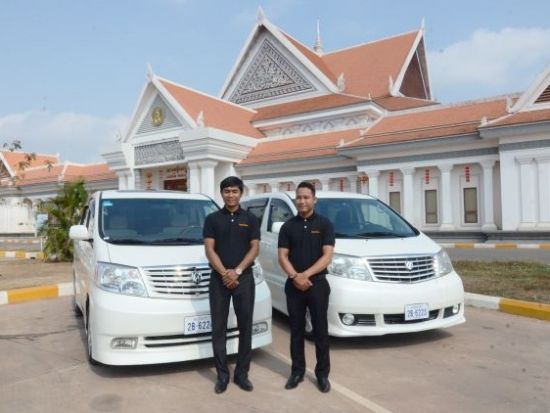 【貸切チャーター】ワンランク上のカンボジア観光！VIP車両チャーター手配＜シェムリアップ発／オプションで日本語ガイド手配可＞