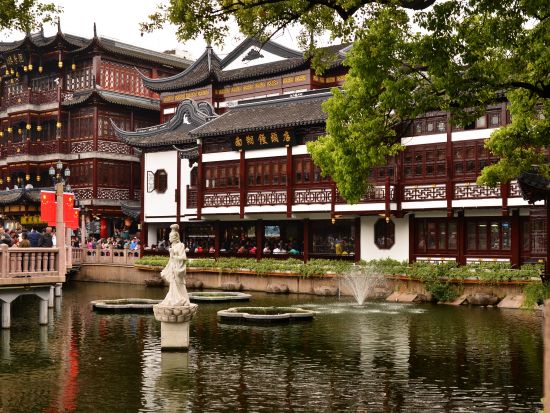 【定番コース】初めての上海にオススメ！外灘(バンド)&豫園&田子坊 ☆小籠包ランチ付き！＜日本語ガイド／昼食付＞