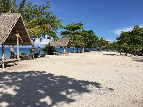 ジンベイザメ宿泊ツアー シュノーケリング＋スミロン島グランピング 星空の下のキャンプファイヤー 選べるカワサン滝キャニオニング有＜日本語可／4食付／3～9月＞