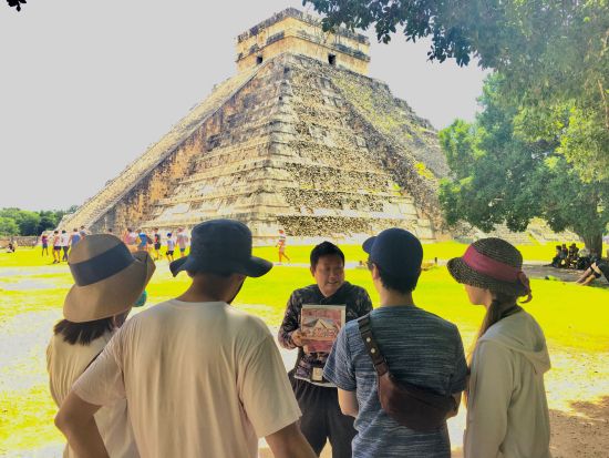 チチェン・イッツァ遺跡とセノーテ・イキル 観光ツアー 夕方帰着で参加後の時間も有効活用！＜混載／日本語ガイド／昼食ビュッフェ／カンクン発＞