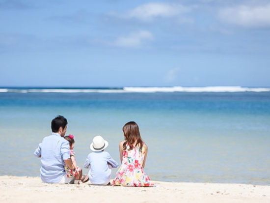 ハワイ　家族写真　人気ロケーションで出張撮影！＜平日限定／マジックアイランド／カピオラニ公園／カカアコ・ウォールアート＞