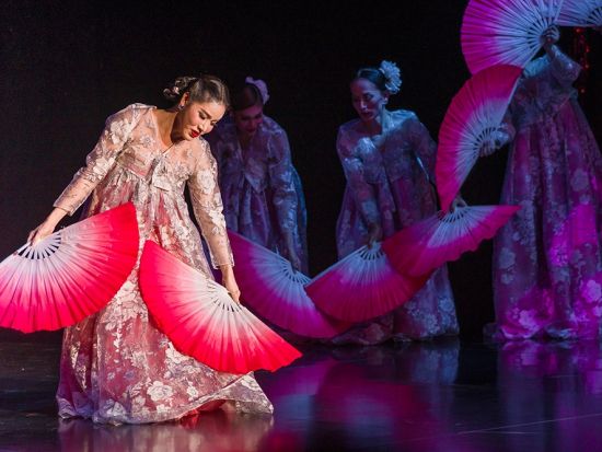 カリプソ・キャバレー(Calypso) ニューハーフショー＋ディナークルーズ＜現地集合・解散＞