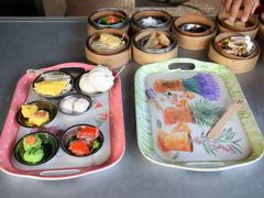 steaming dim sum