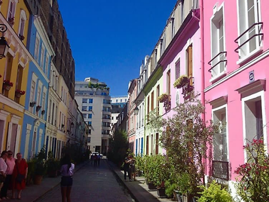 おすすめガイド ソレーヌさんがご案内 パリ市民に人気のエリア！バスティーユ散策 プライベートウォーキングツアー＜貸切／日本語ガイド＞