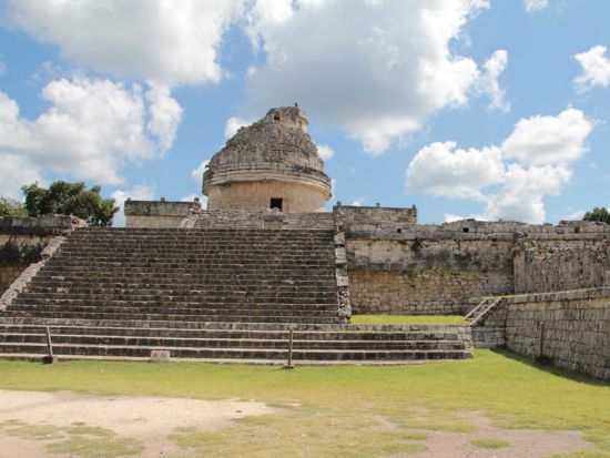 早朝入場！チチェン・イッツァ遺跡ツアー＜混載／英語ガイド／カンクン発＞