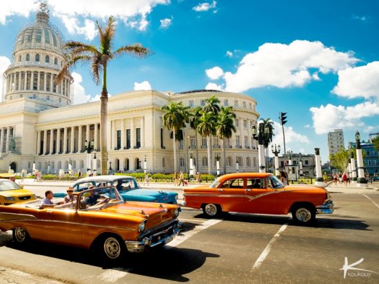 クラシックカーで巡る！ハバナ・カサブランカ地区 半日観光ツアー＜ハバナ発＞