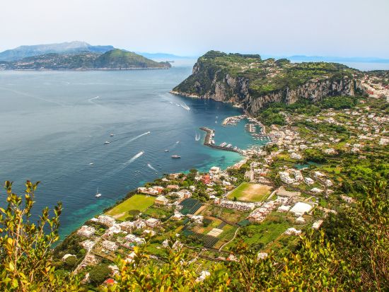 カプリ島 青の洞窟＆ソラーロ山観光 1日ツアー＜ガイド貸切／日本語／ナポリ発着＞by Zenzero