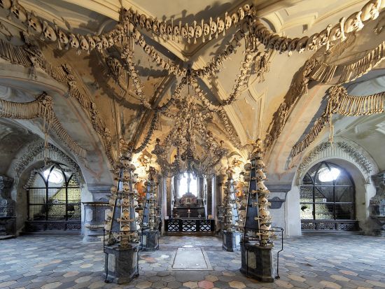 世界遺産クトナー・ホラ 半日観光ツアー＜日本語／プラハ発＞