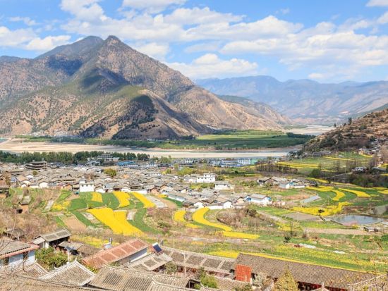 【貸切りチャーター】麗江日帰り観光ツアー 長江第一湾＋石鼓鎮＋虎跳峡＜日本語ガイド／昼食付き／麗江発＞