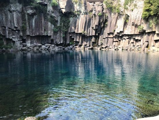 済州島を自由に観光　空港送迎オプション無料！＜貸切／8時間または4時間／日本語もしくは韓国語ドライバー／最大14名＞※車1台あたり料金