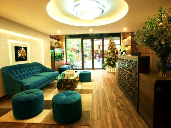 帰国日プラン！ハノイ贅沢ナイトツアー　スパ＋プレスクラブでのディナー＋ルーフトップバー「The Summit」で夜景鑑賞　1杯ドリンク付き＜日本語／空港お送り＞