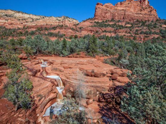 ジープで巡る！歴史あるトレイルをたどる 半日観光ツアー＜英語ガイド＞