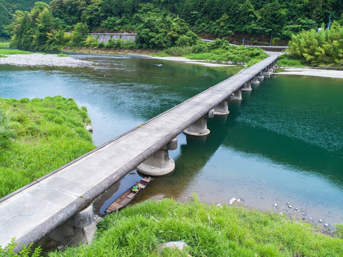 貸切『有川浩の高知案内』ツアー 人気作家おすすめの観光地を巡る