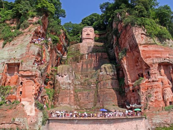 China_Leshan Giant Buddha_shutterstock_197940701