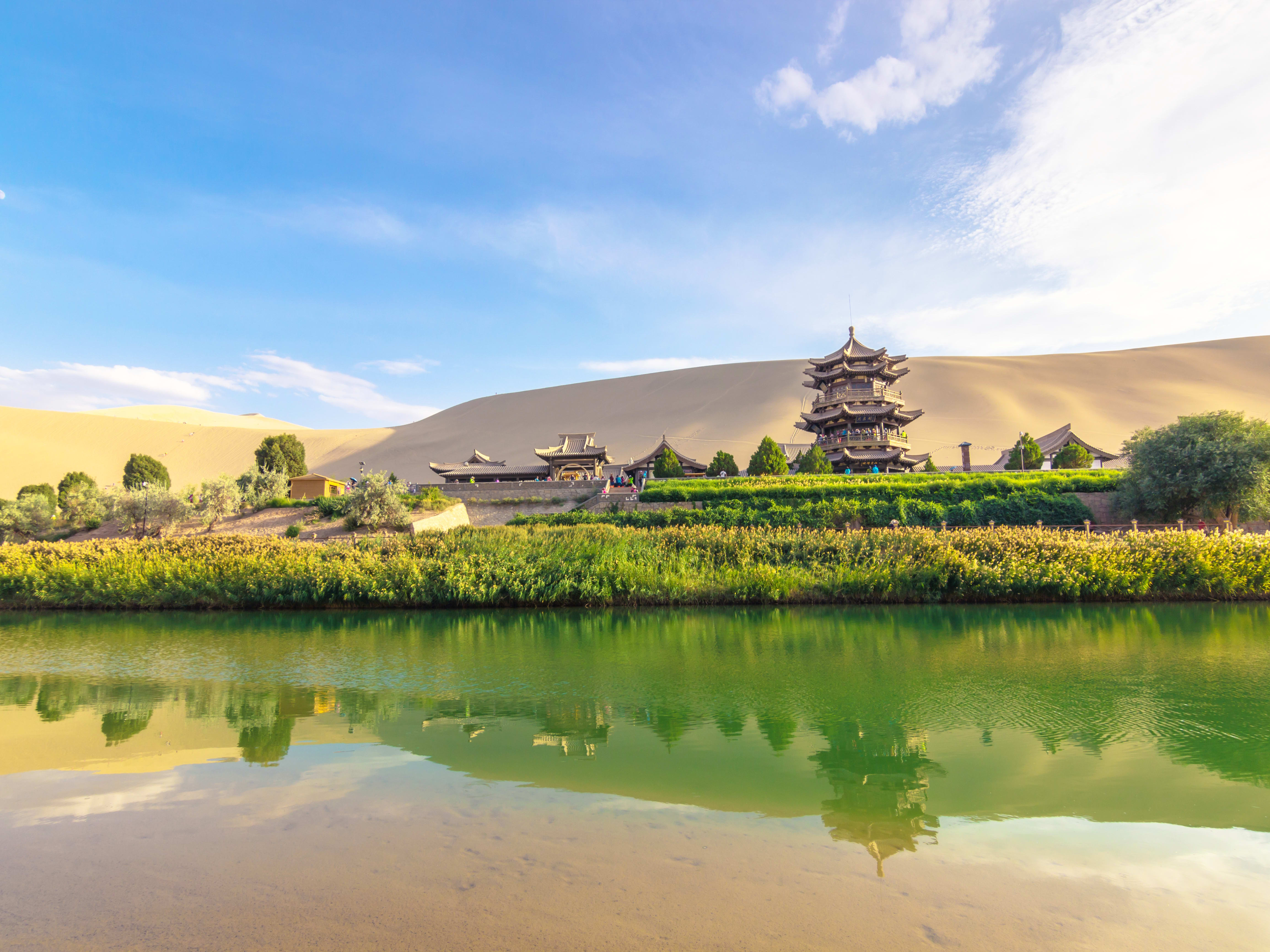 特価安い中国 シルクロード 敦煌　鳴沙山 風景写真 額縁付A3 サイズ 自然、風景