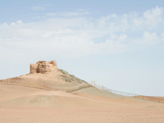 敦煌郊外ツアー☆玉門関＋陽関＋西千仏洞見学＜専用車＋日本語ガイド／敦煌発＞