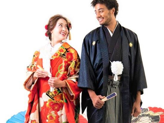 スタジオ撮影　着物姿で結婚式用の写真撮影！撮影後は浅草散策も可能！打掛・紋付袴レンタル＆嬉しい特別参加特典あり＜浅草＞ byサクラフォトスタジオ
