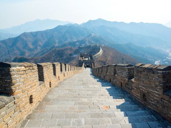 二大世界遺産を巡る1日ツアー☆万里の長城(慕田峪)と明の十三陵(定陵＋神道)＜ホテル送迎／日本語ガイド／田舎料理の昼食付＞
