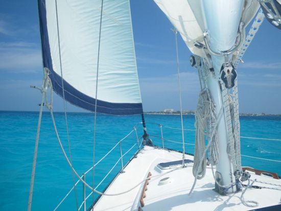 セーリングクルーザー貸切チャーター　カリブ海を独り占め！シュノーケリング＆クルーズツアー＜日本語インストラクター／カンクン発＞