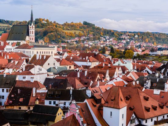 世界遺産チェスキークルムロフ＆チェスケー・ブディェヨヴィツェを巡る１日観光ツアー ＜貸切／日本語ガイド／昼食付き／ビール付き／プラハ発着＞