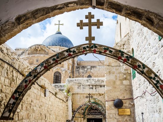 Israel_Jerusalem_ Via_Dolorosa_shutterstock_242066692