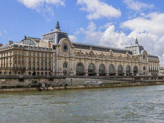 パリ市内観光バスツアー　1.5時間で定番観光スポットを巡る＜日本語オーディオガイド／クルーズ付きプランあり＞