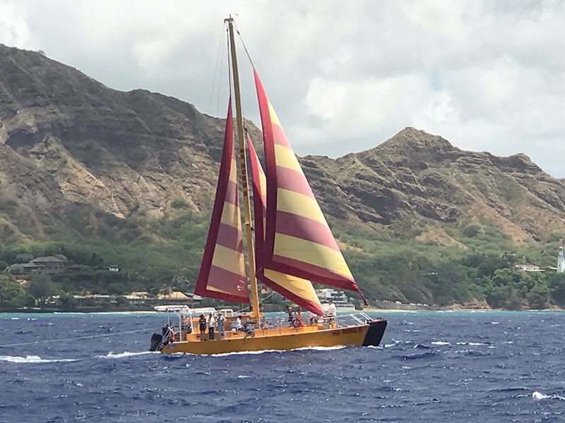 booze cruise catamaran waikiki